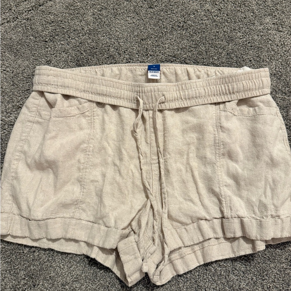 Old Navy, Women’s, MEDIUM, Cream Cargo Shorts Elastic Waist